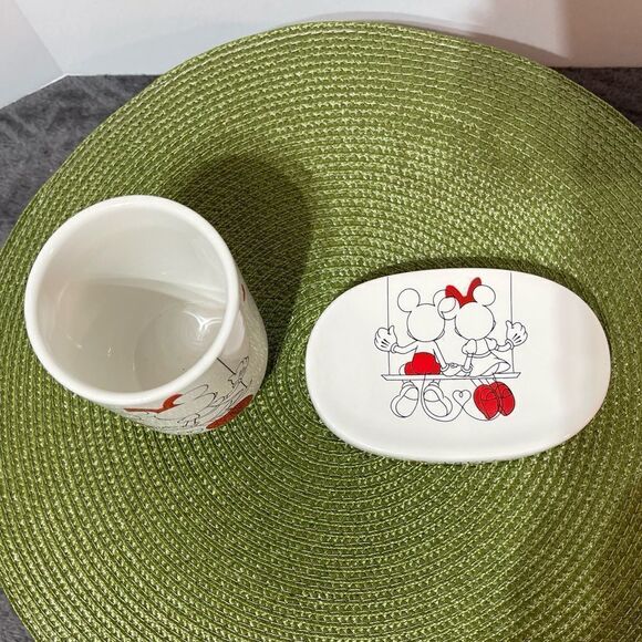 Disney Minnie & Mickey Mouse Bathroom Set - 2 pieces NWT - Picture 3 of 8